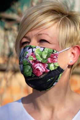 Dirndl Stoffmaske - GARTEN