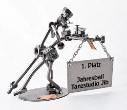 Metallmann und Metallfrau - Paar beim Tanzen